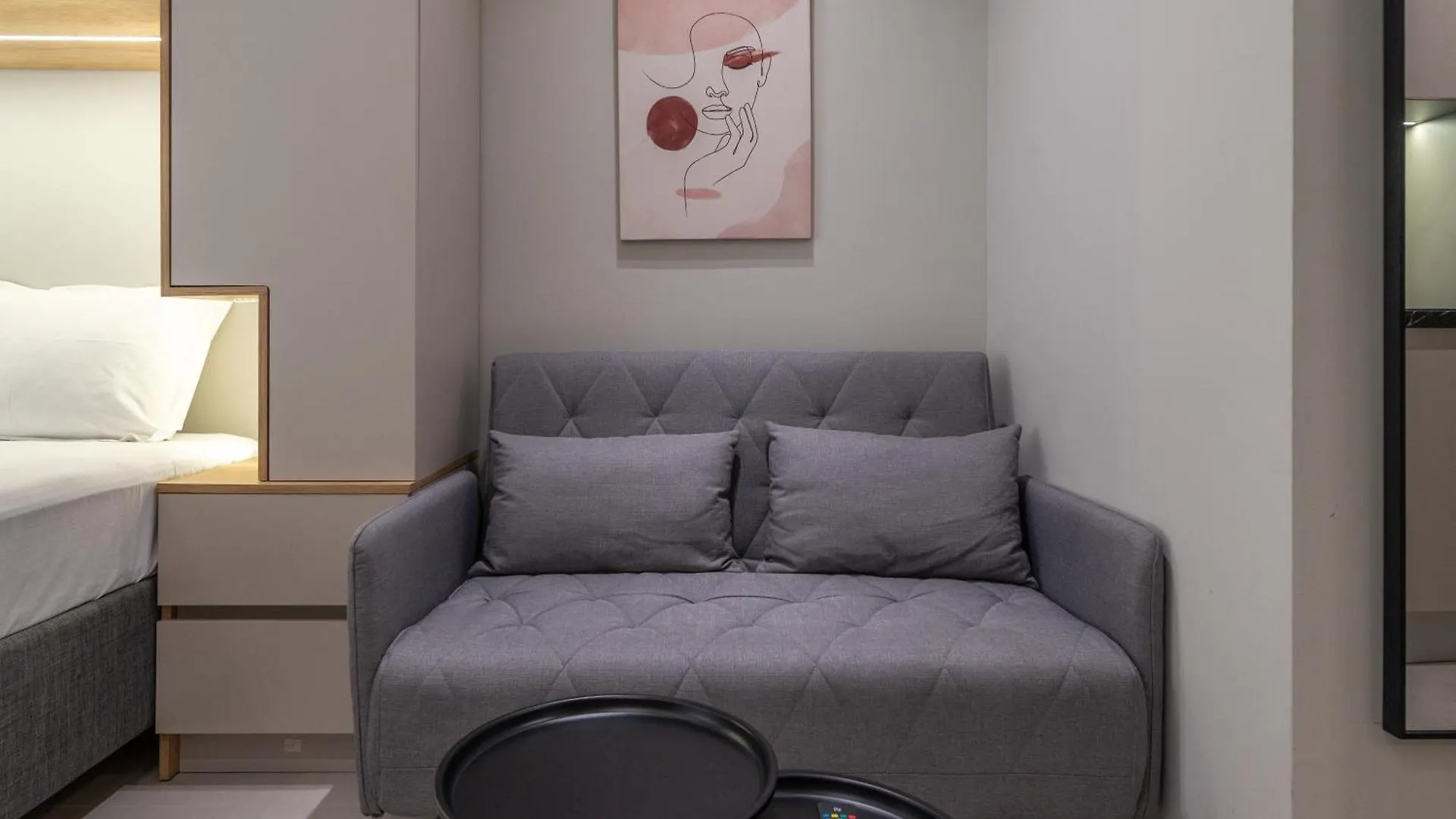 Cozy Suites By Nest Салоники 0*,